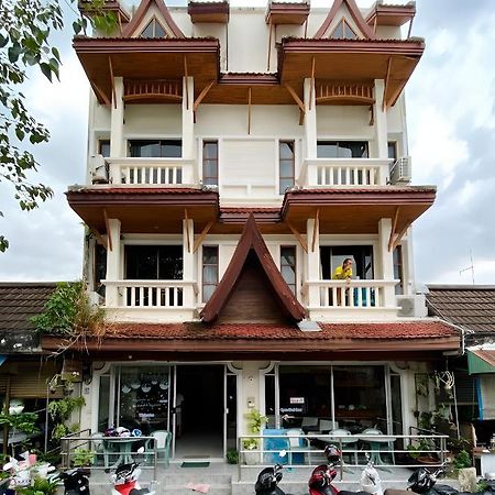 Holiday House Kata & Karon Phuket Hotel Exterior foto